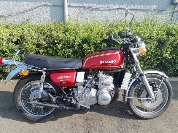 Suzuki GT750